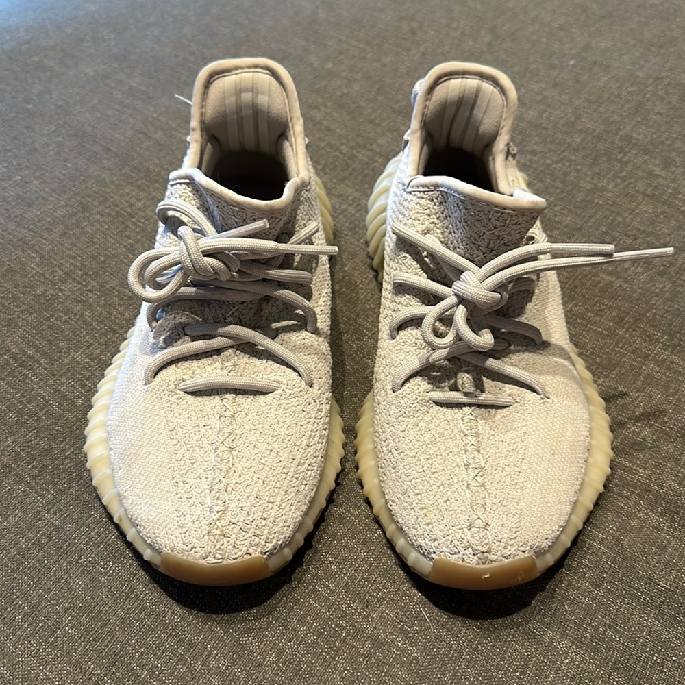 Adidas Yeezy Boost 350 Sz. 4 (fit like women’s 5.5-6)